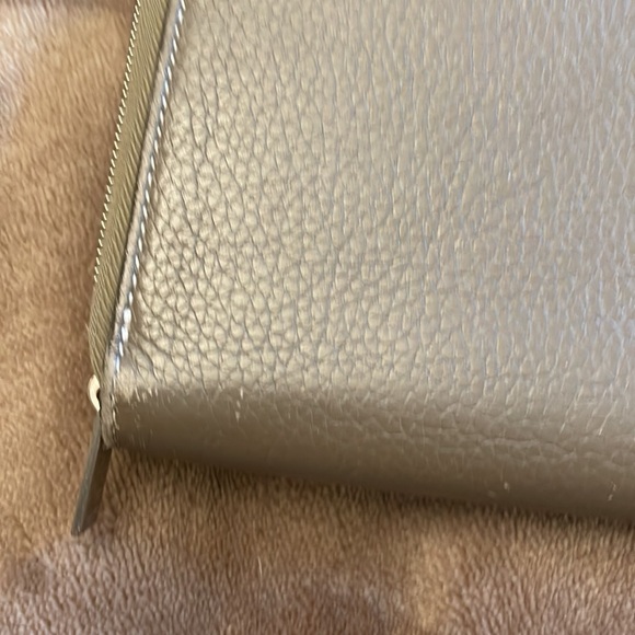 Celine butter soft zippy wallet made in Italy yellow inside pebbled leather - Picture 7 of 13
